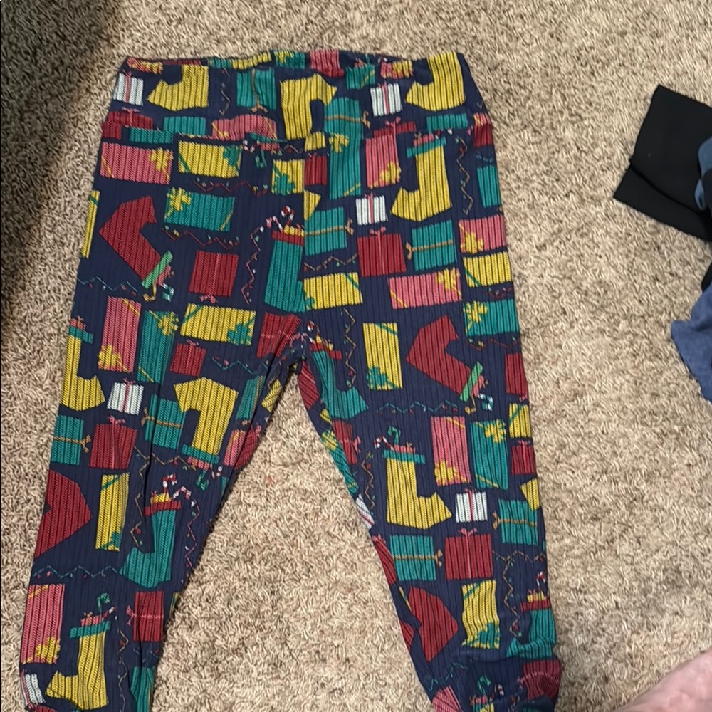 LuLaRoe Red and Yellow Geometric Leggings